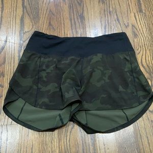 Lululemon Speed Up (4”) shorts